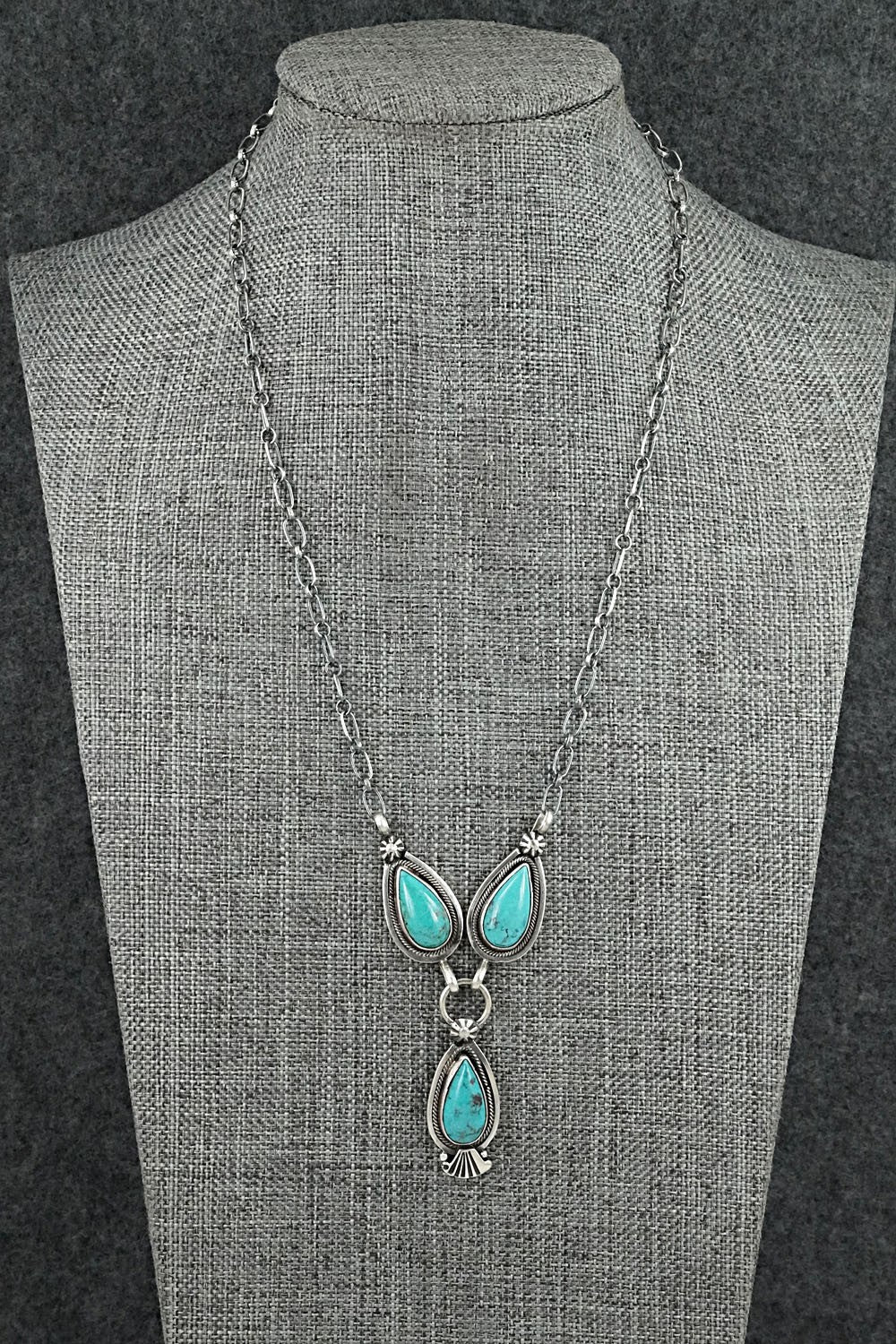Turquoise & Sterling Silver Necklace - Verley Betone