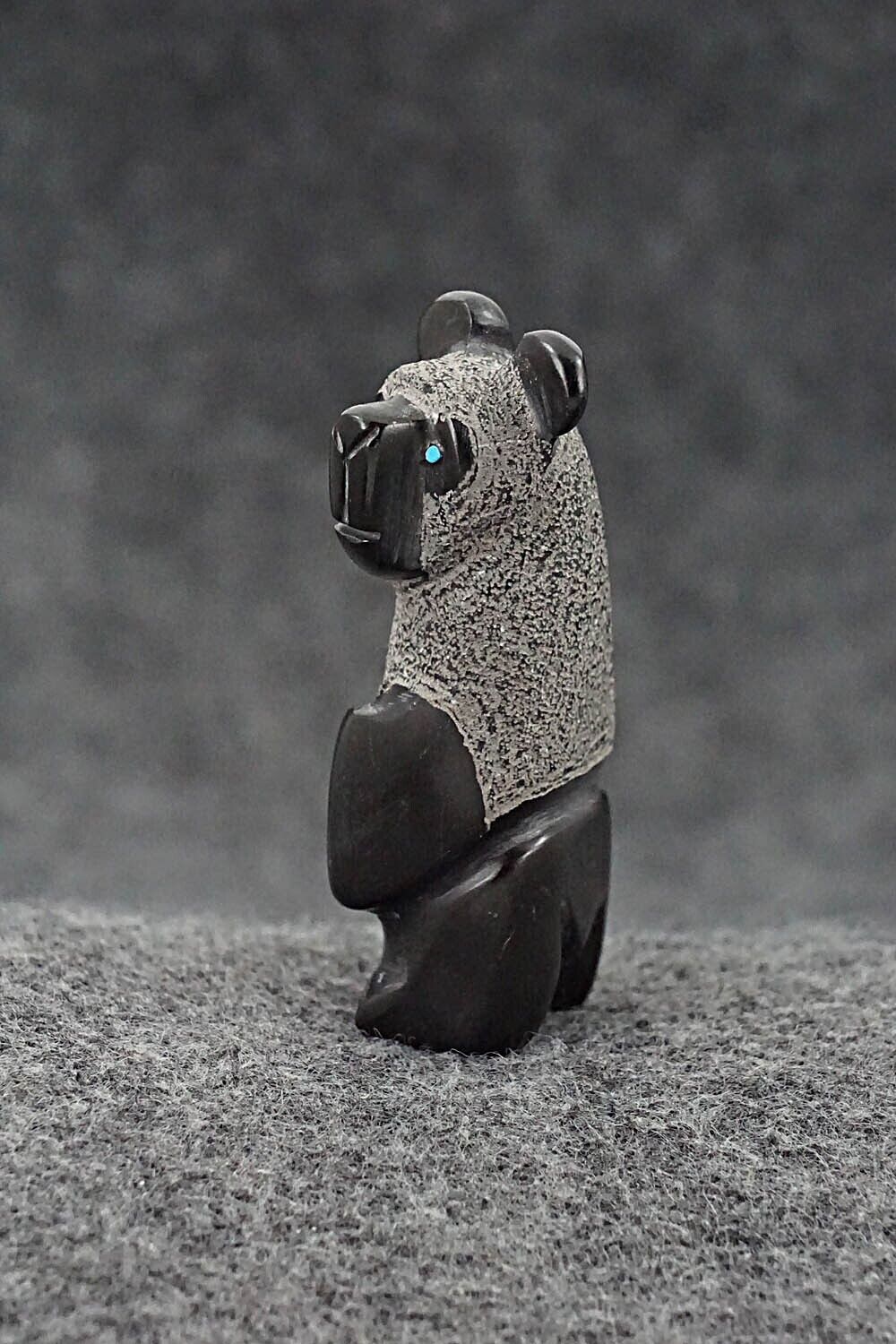 Bear Zuni Fetish Carving - Reynold Lunasee