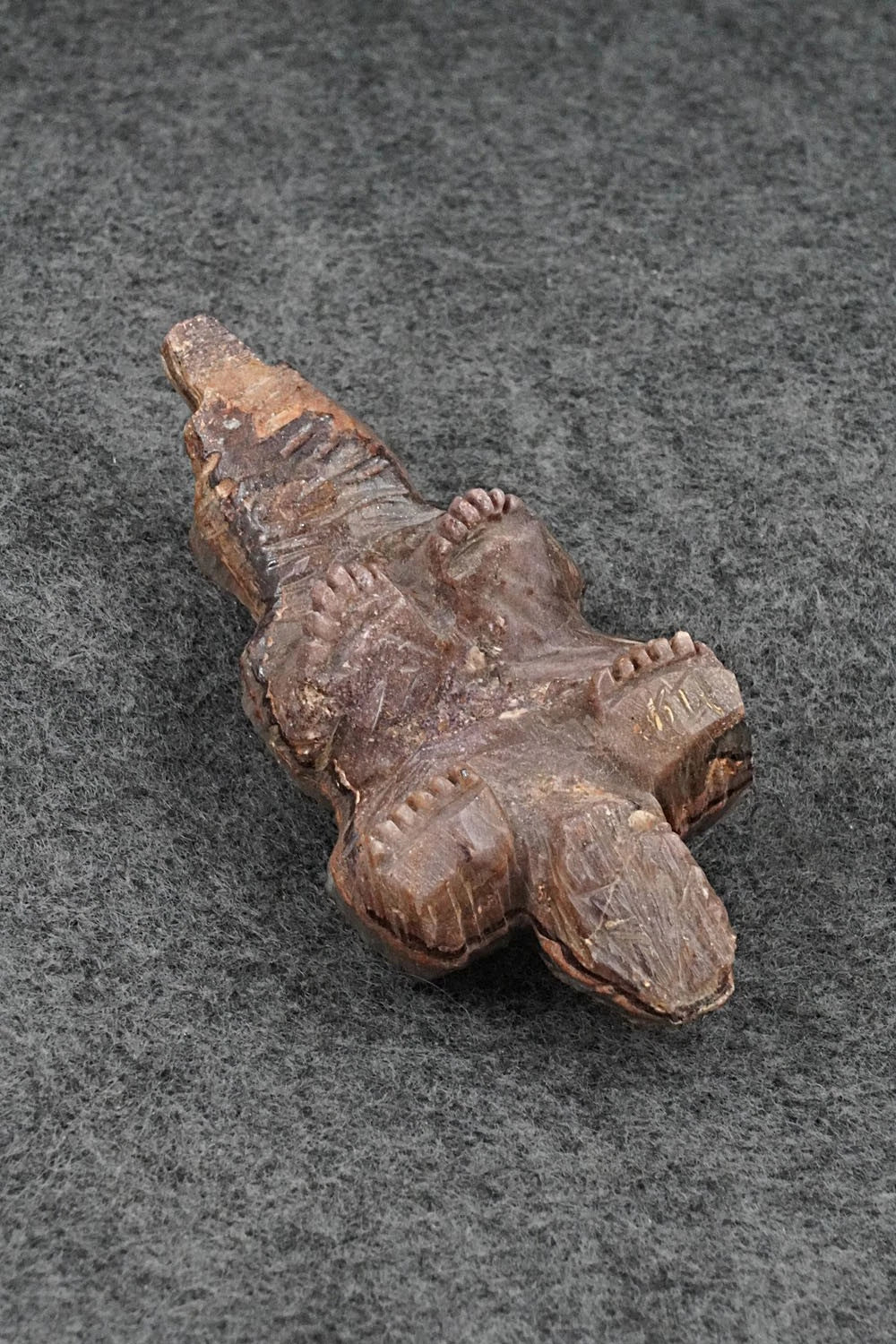 Badger Zuni Fetish Carving - Carl Etsate