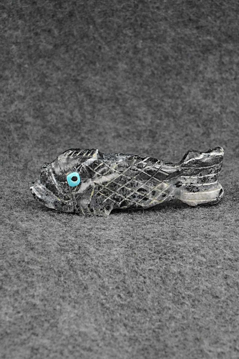 Fish Zuni Fetish Carving - Dannette Laate