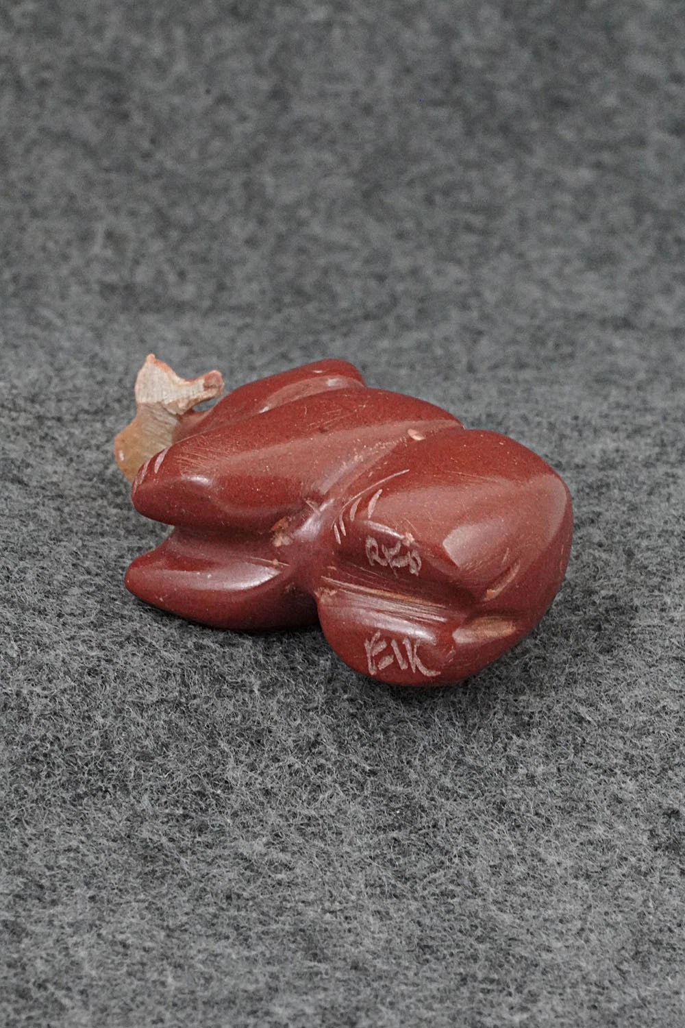 Bear Zuni Fetish Carving - Justin Red Elk