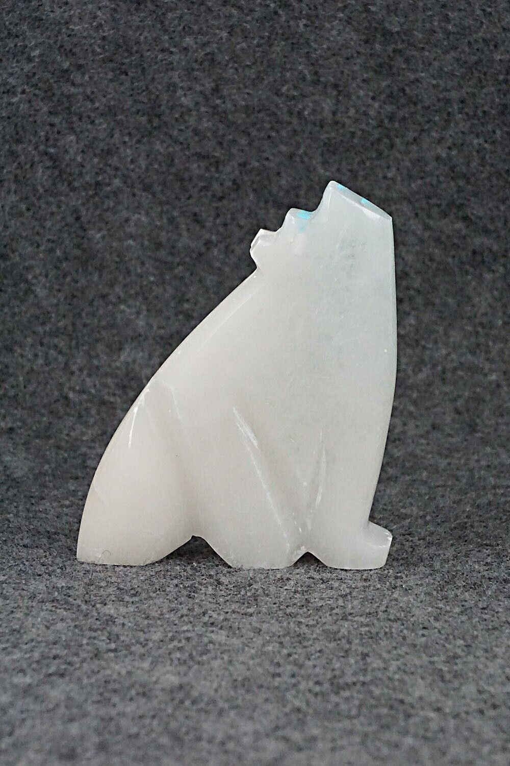 Wolf Zuni Fetish Carving - Bernard Laiwakete