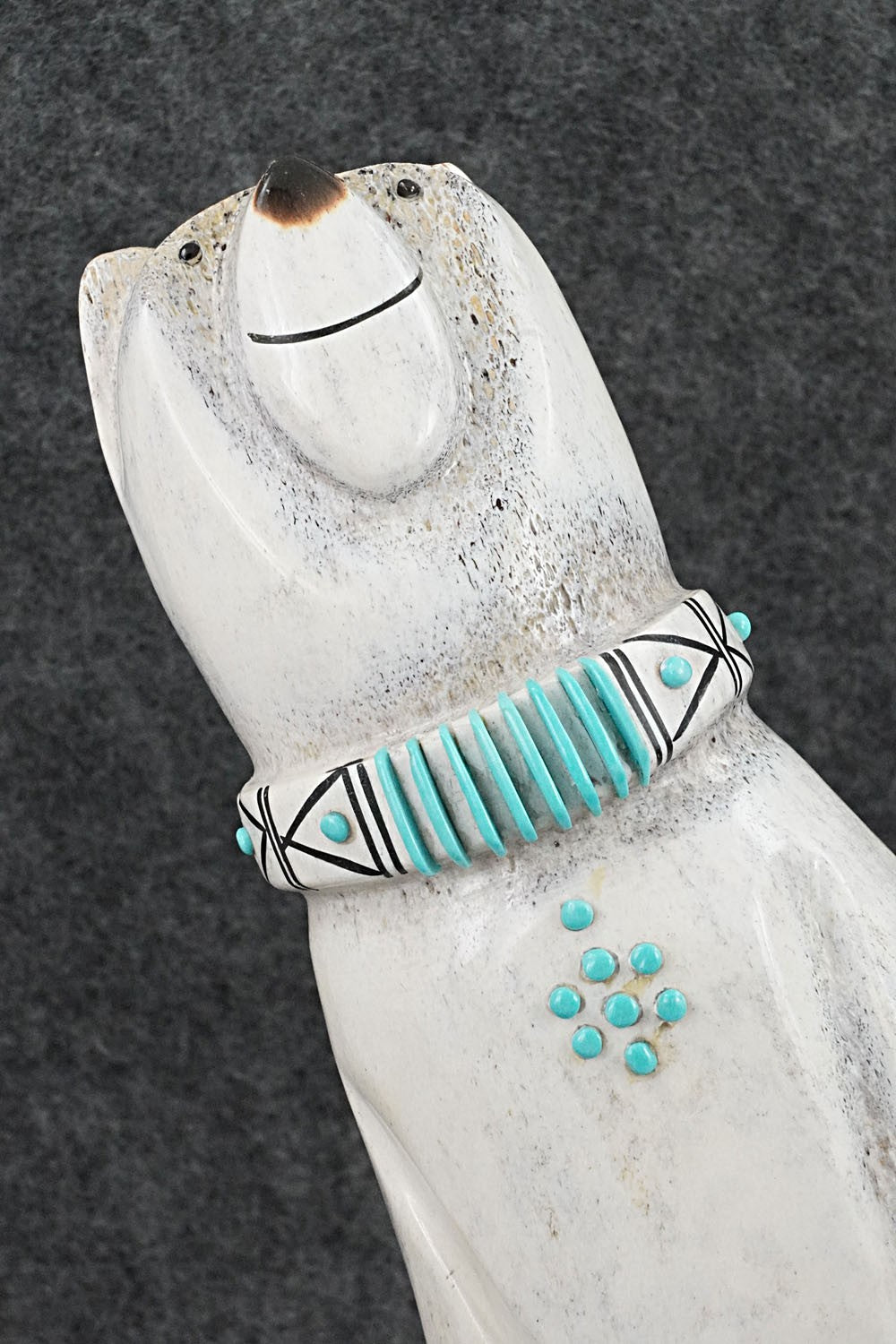 Dancing Bear Zuni Fetish Carving - Claudia Peina