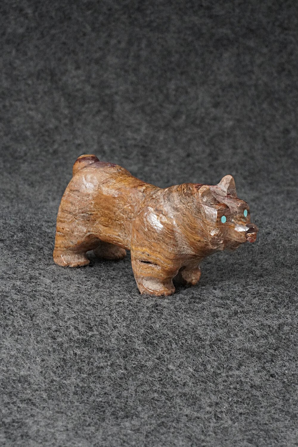 Bobcat Zuni Fetish Carving - Freddie Leekya