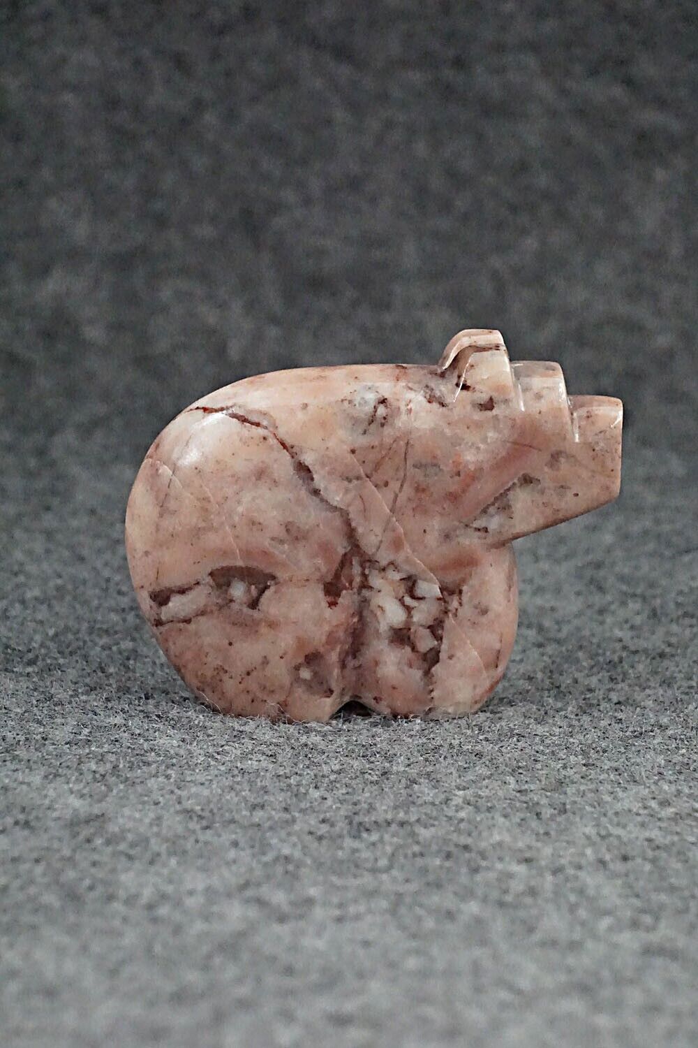 Bear Zuni Fetish Carving - Bernard Laiwakete