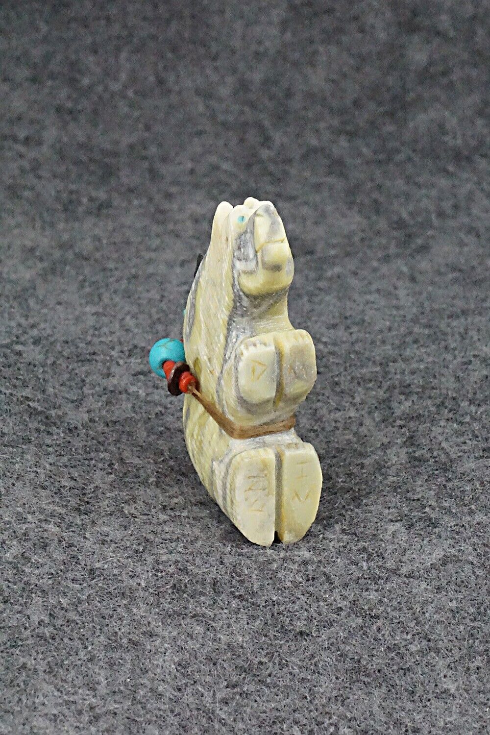 Bear Zuni Fetish Carving - Douglas Martza
