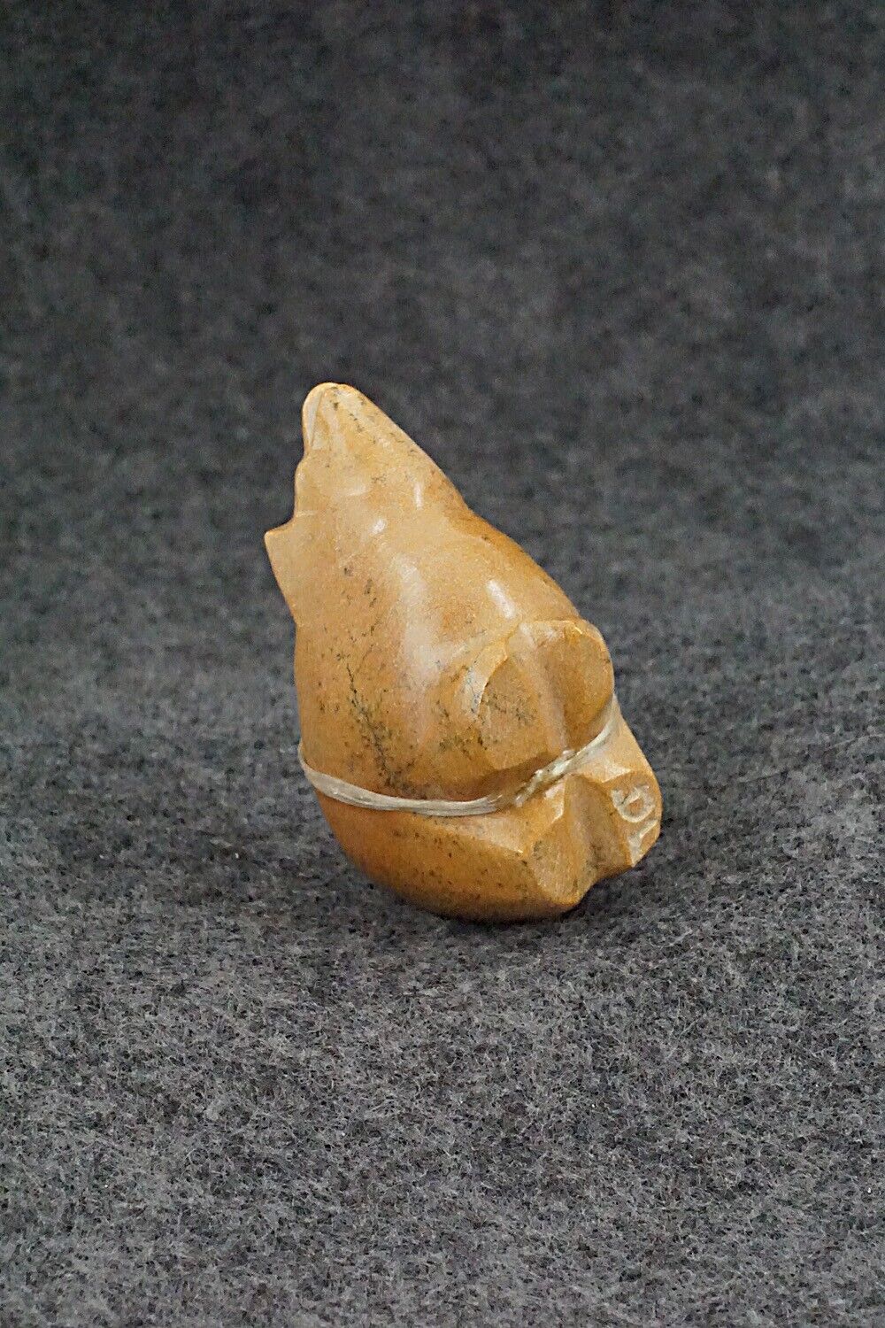 Bear Zuni Fetish Carving - Delvin Leekya