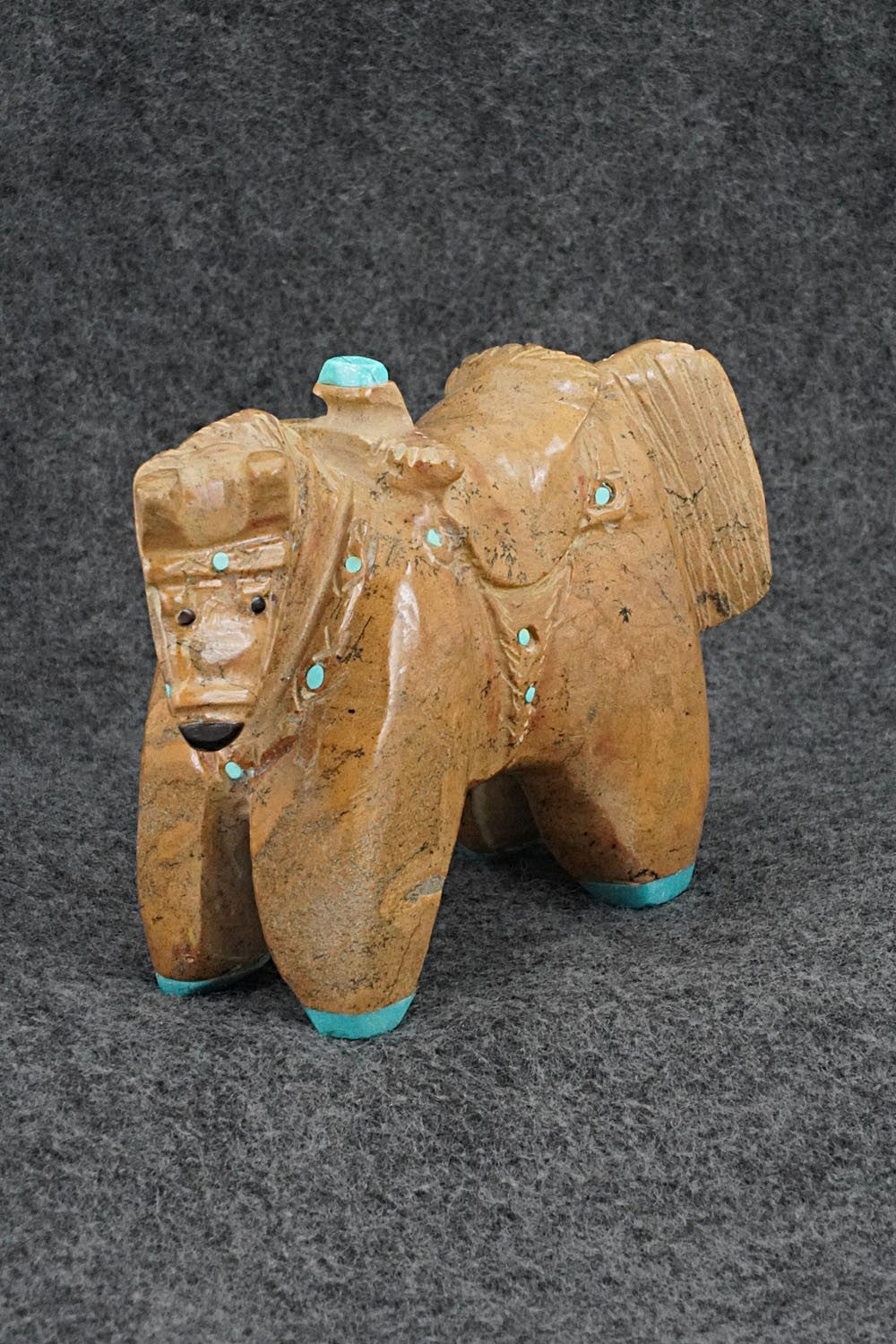Horse Zuni Fetish Carving - Freddie Leekya