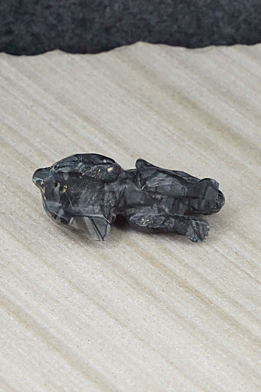 Rabbit Zuni Fetish Carving - Lance Cheama