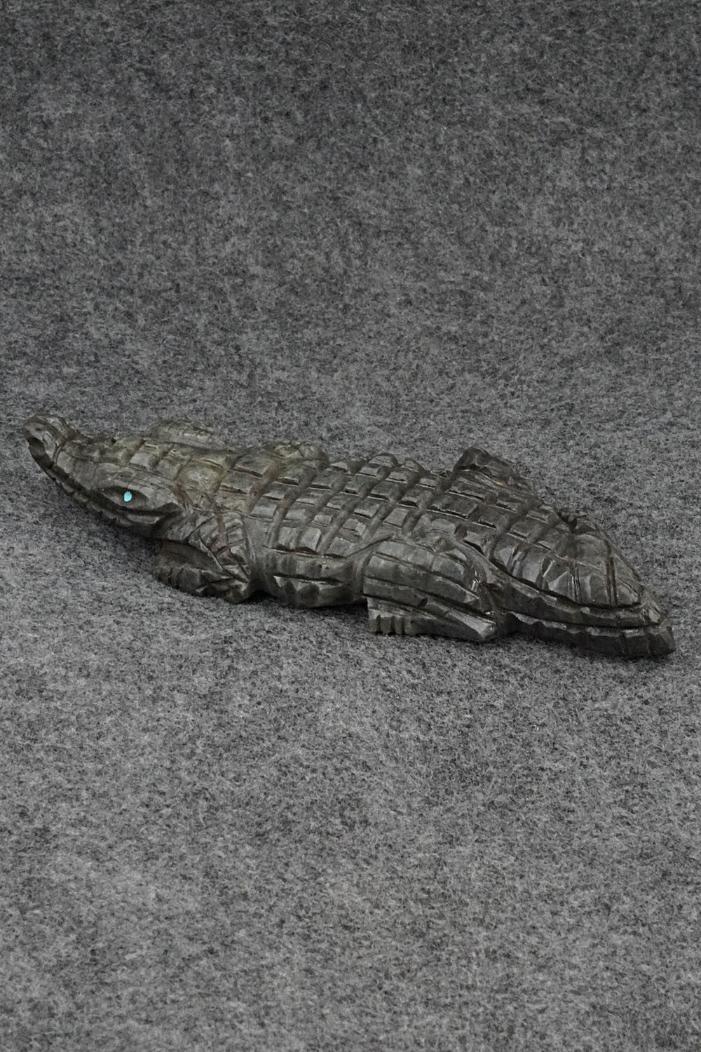 Alligator Zuni Fetish Carving - Tony Mackel