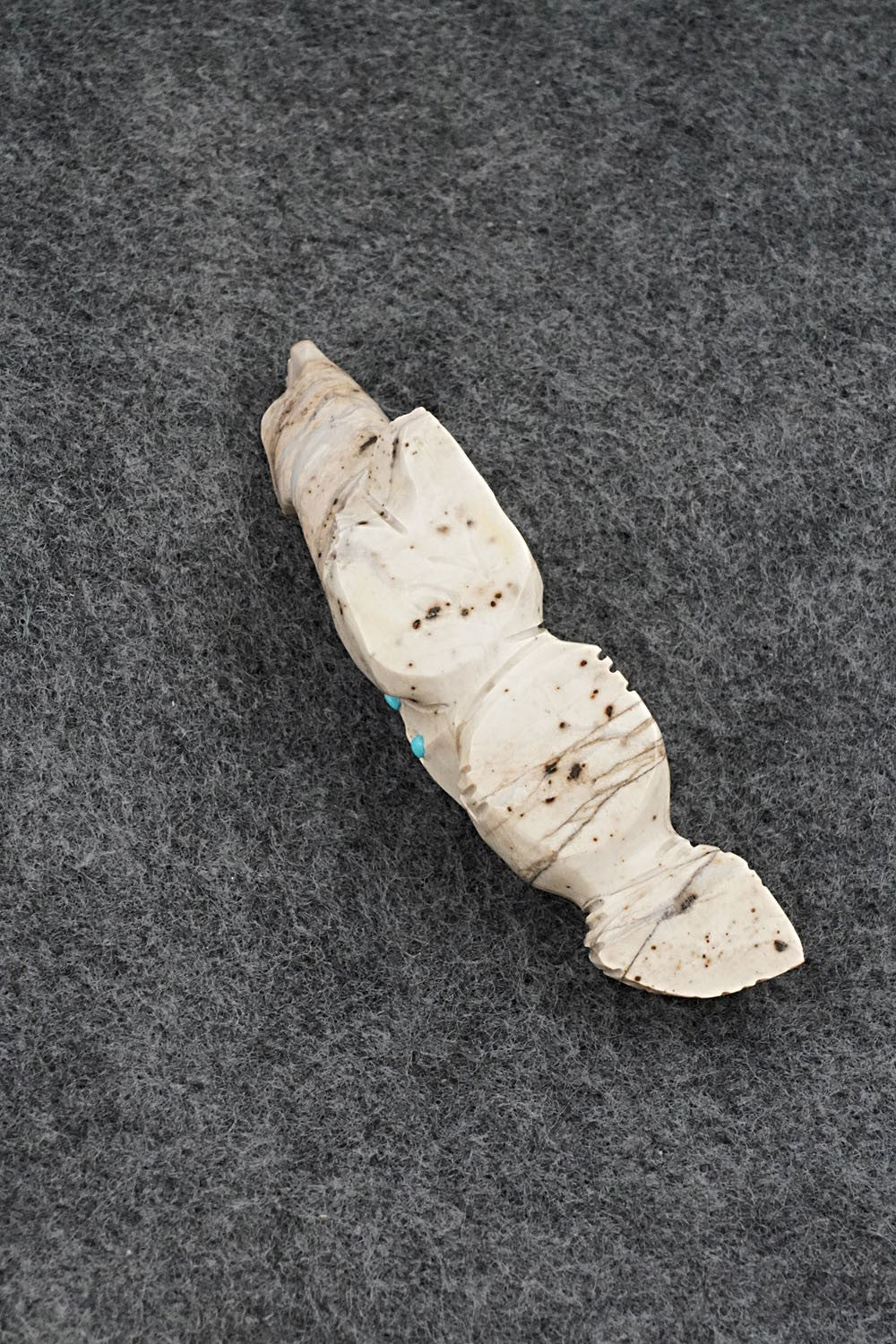 Fox Zuni Fetish Carving - Dannette Laate