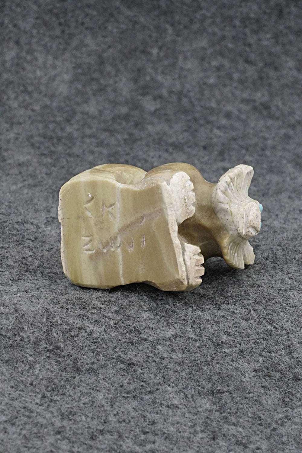 Bobcat Zuni Fetish Carving - Colton Kaamasee