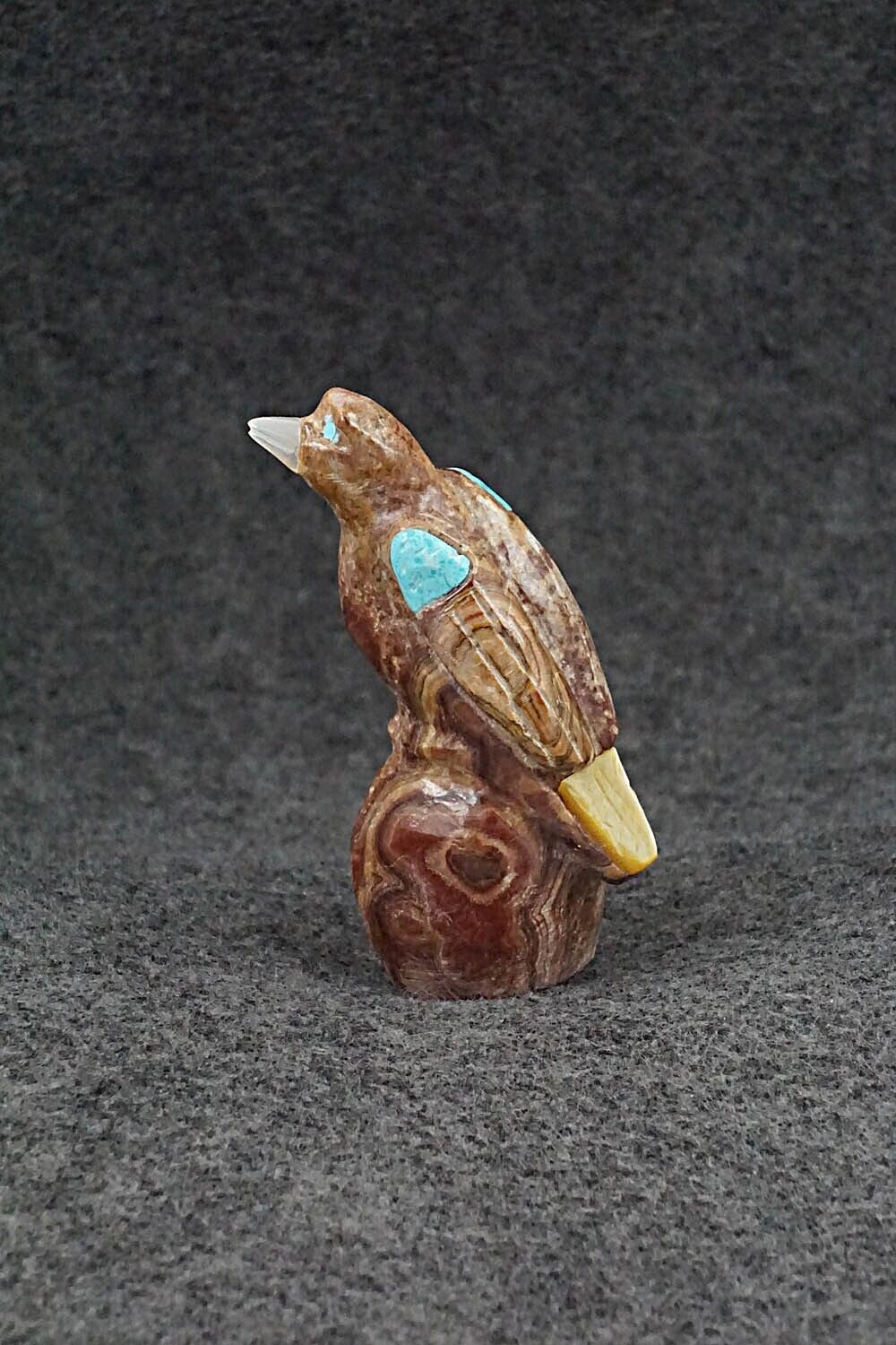 Eagle Zuni Fetish Carving - Freddie Leekya