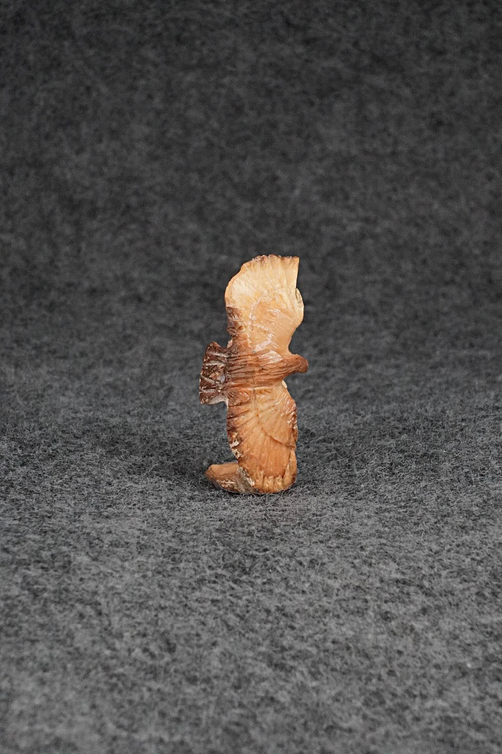 Eagle Zuni Fetish Carving - Lewis Malie