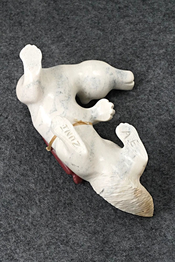 Wolf Zuni Fetish Carving - Albert Eustace