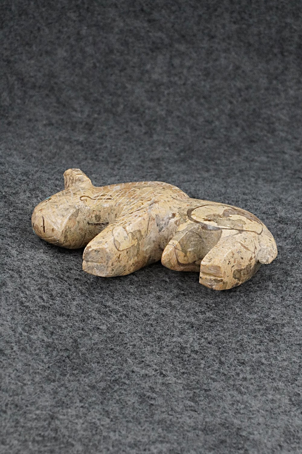 Buffalo Zuni Fetish Carving - Kenric Laiwakete