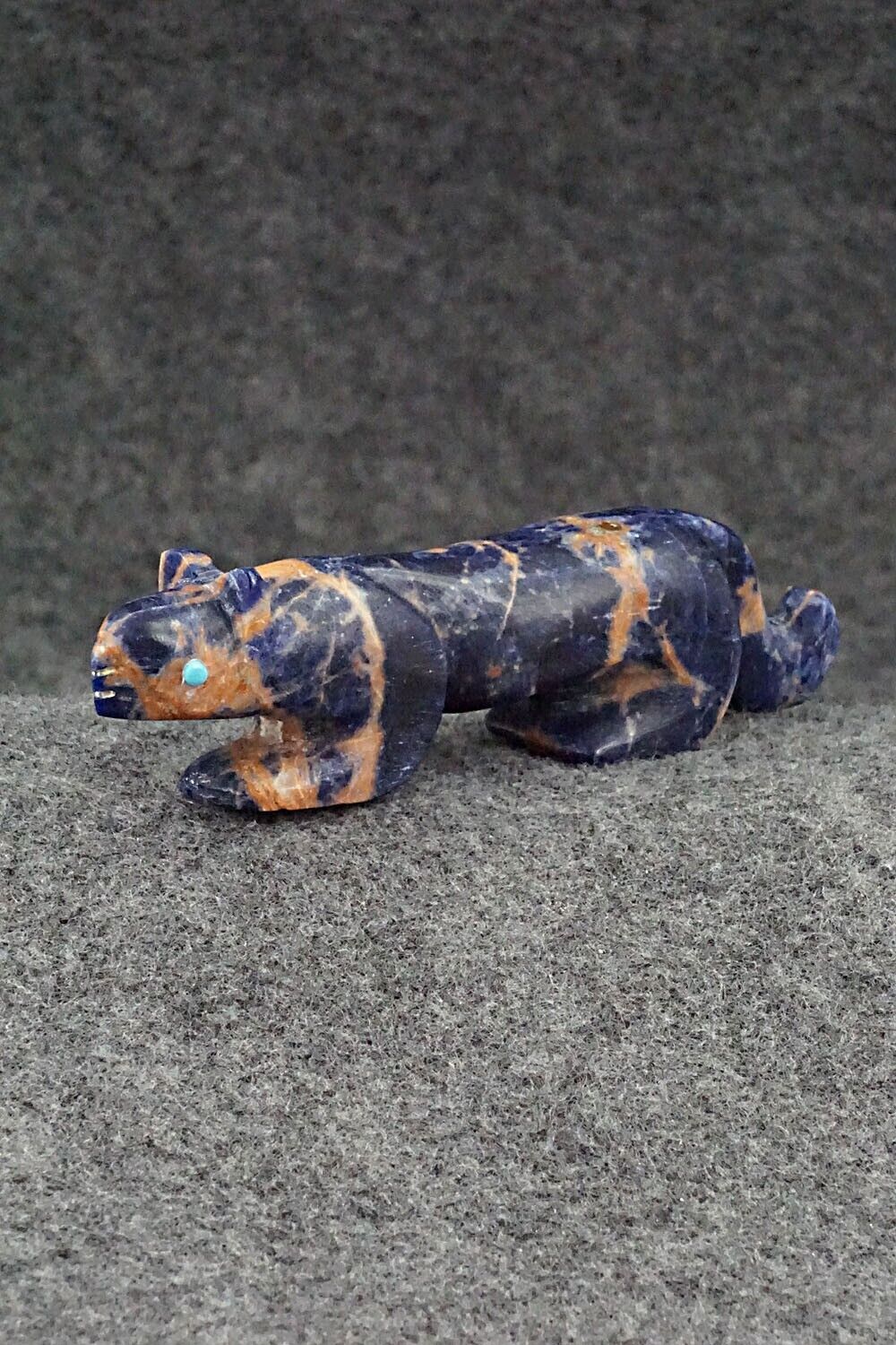 Mountain Lion Zuni Fetish Carving - Ronnie Lunasee