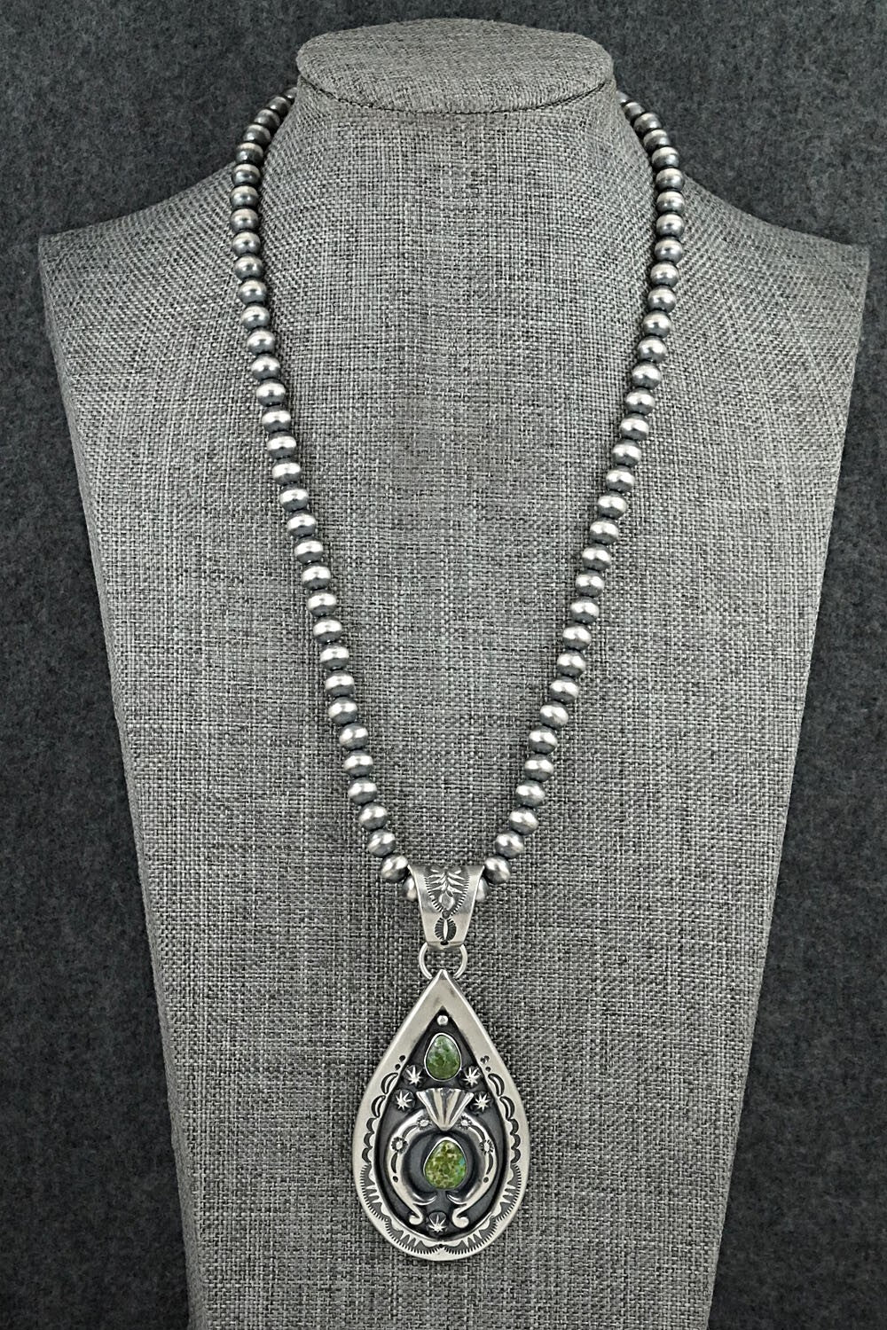 Turquoise & Sterling Silver Necklace - Verley Betone