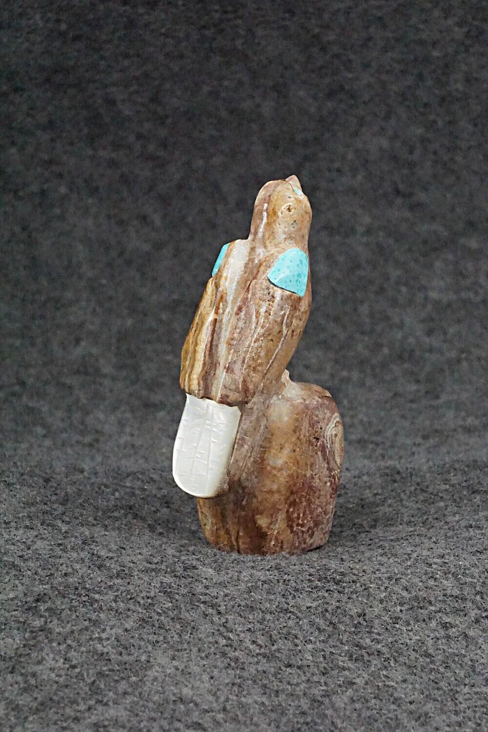 Eagle Zuni Fetish Carving - Freddie Leekya