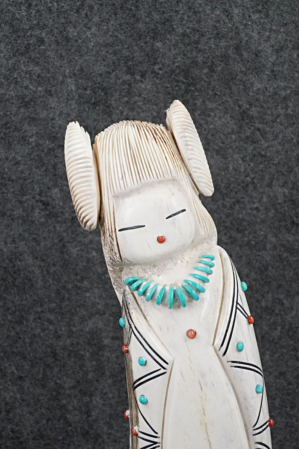 Corn Maiden Zuni Fetish Carving - Claudia Peina