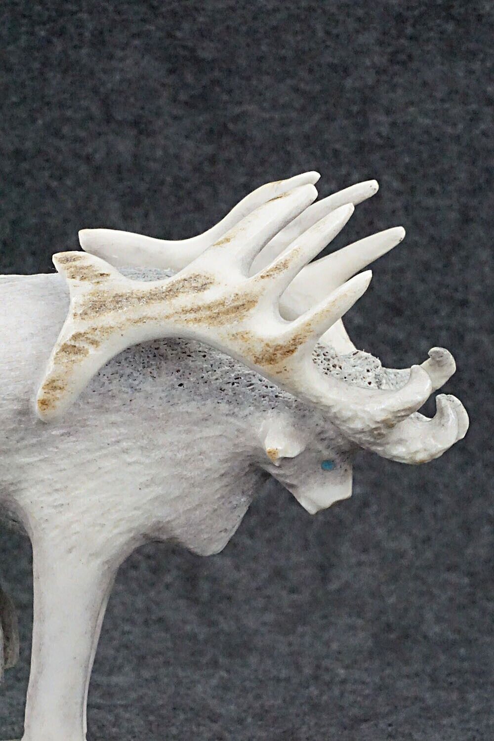 Elk Zuni Fetish Carving - Maxx Laate