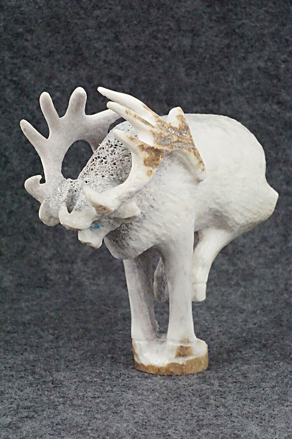 Elk Zuni Fetish Carving - Maxx Laate