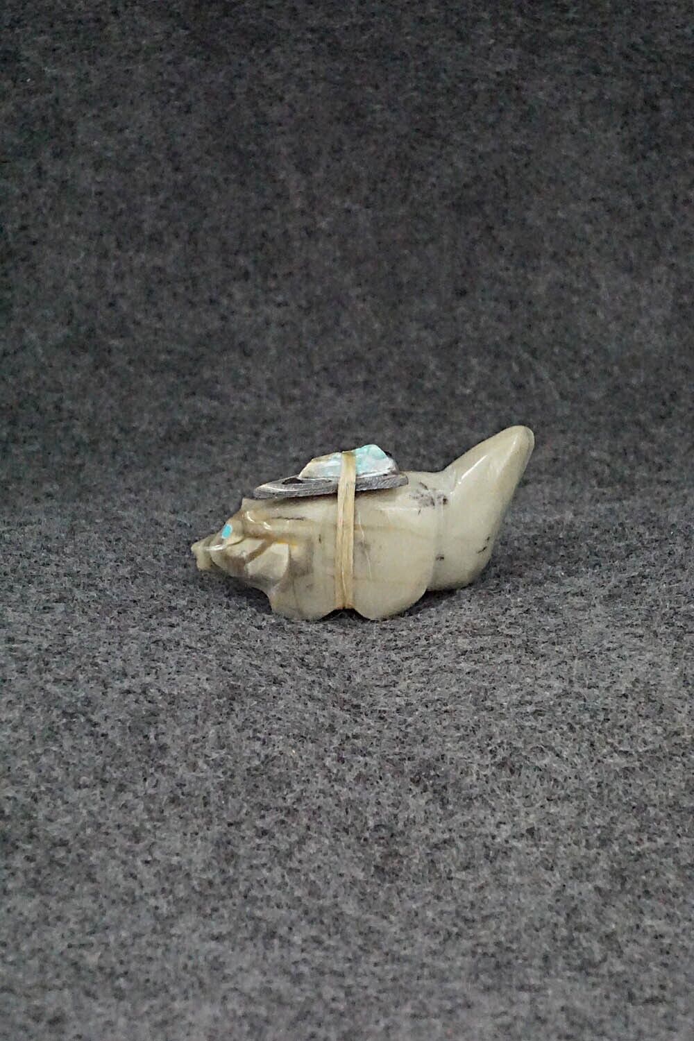 Fox Zuni Fetish Carving - Delvin Leekya
