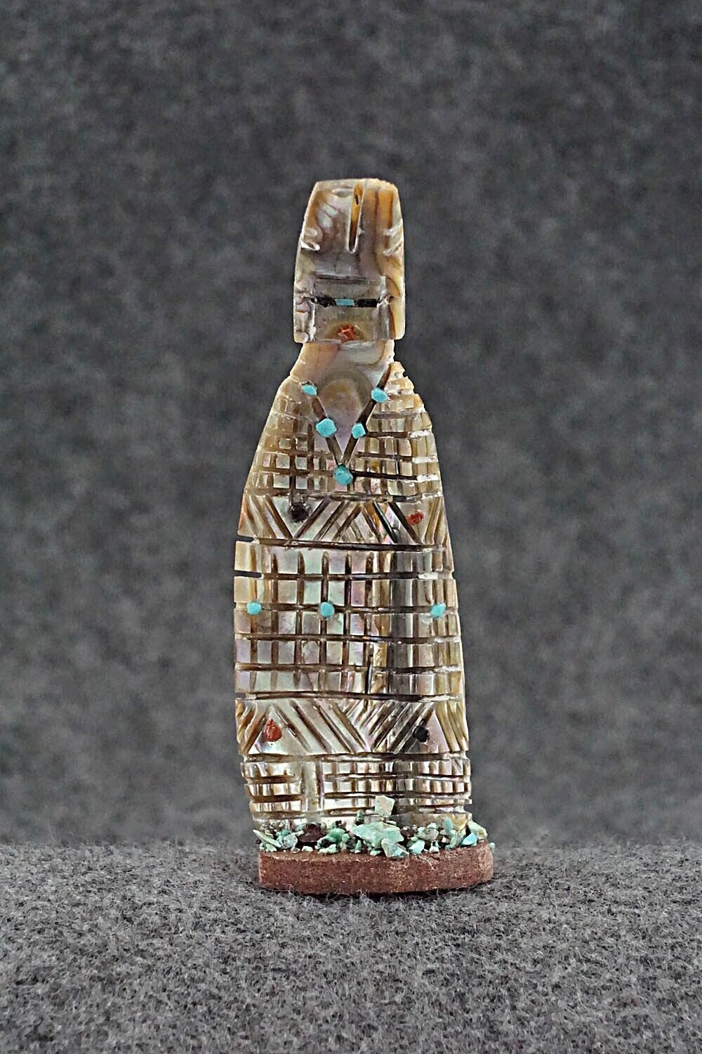 Corn Maiden Zuni Fetish Carving - Carl Etsate