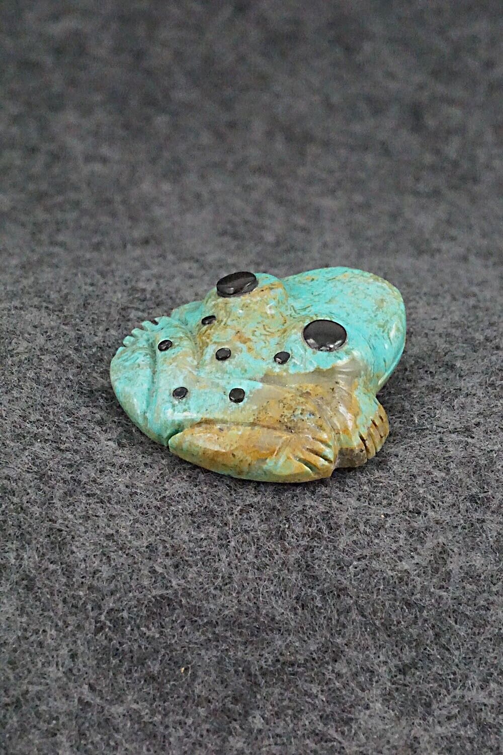 Frog Zuni Fetish Carving - Reynold Lunasee