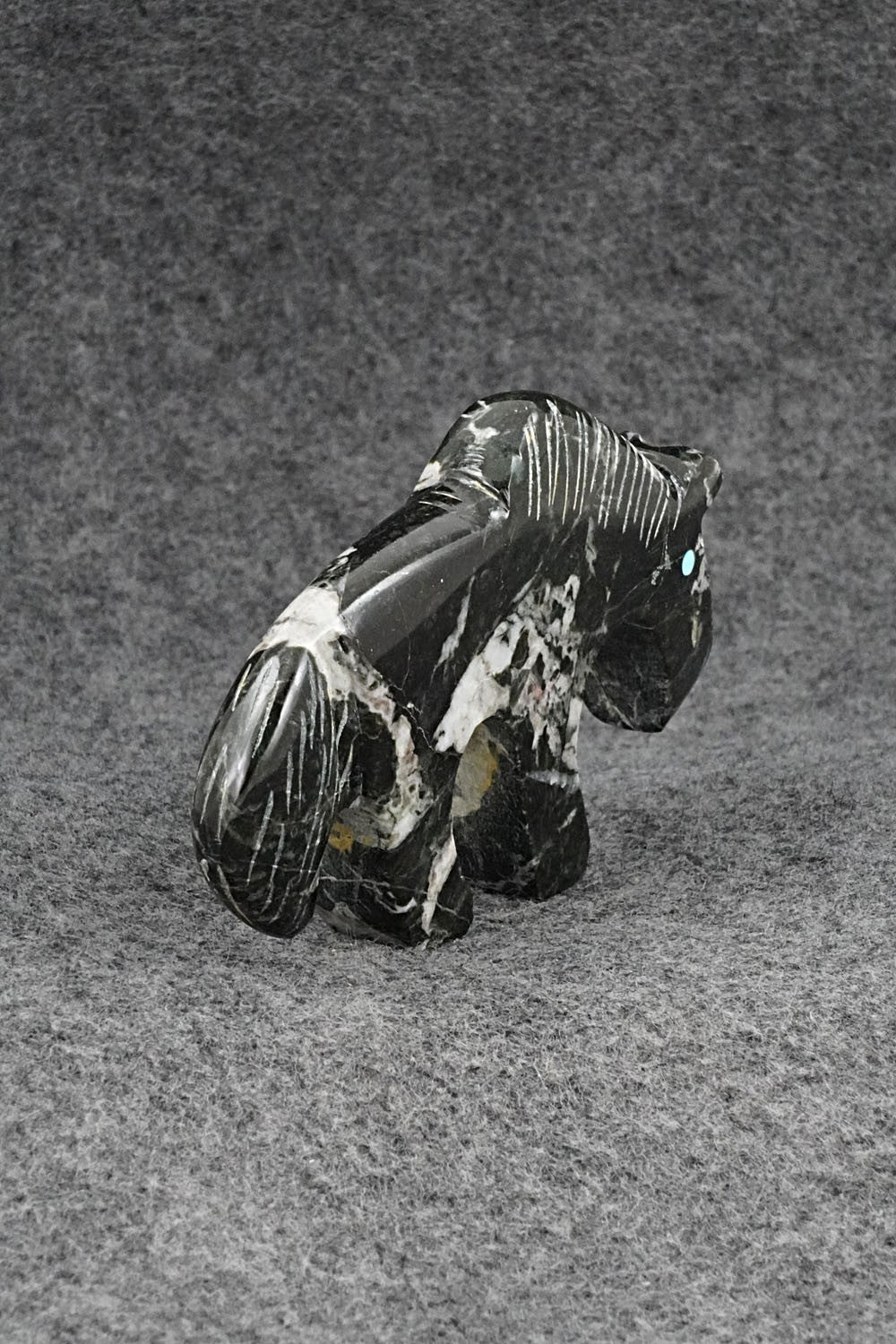 Horse Zuni Fetish Carving - Kenric Laiwakete