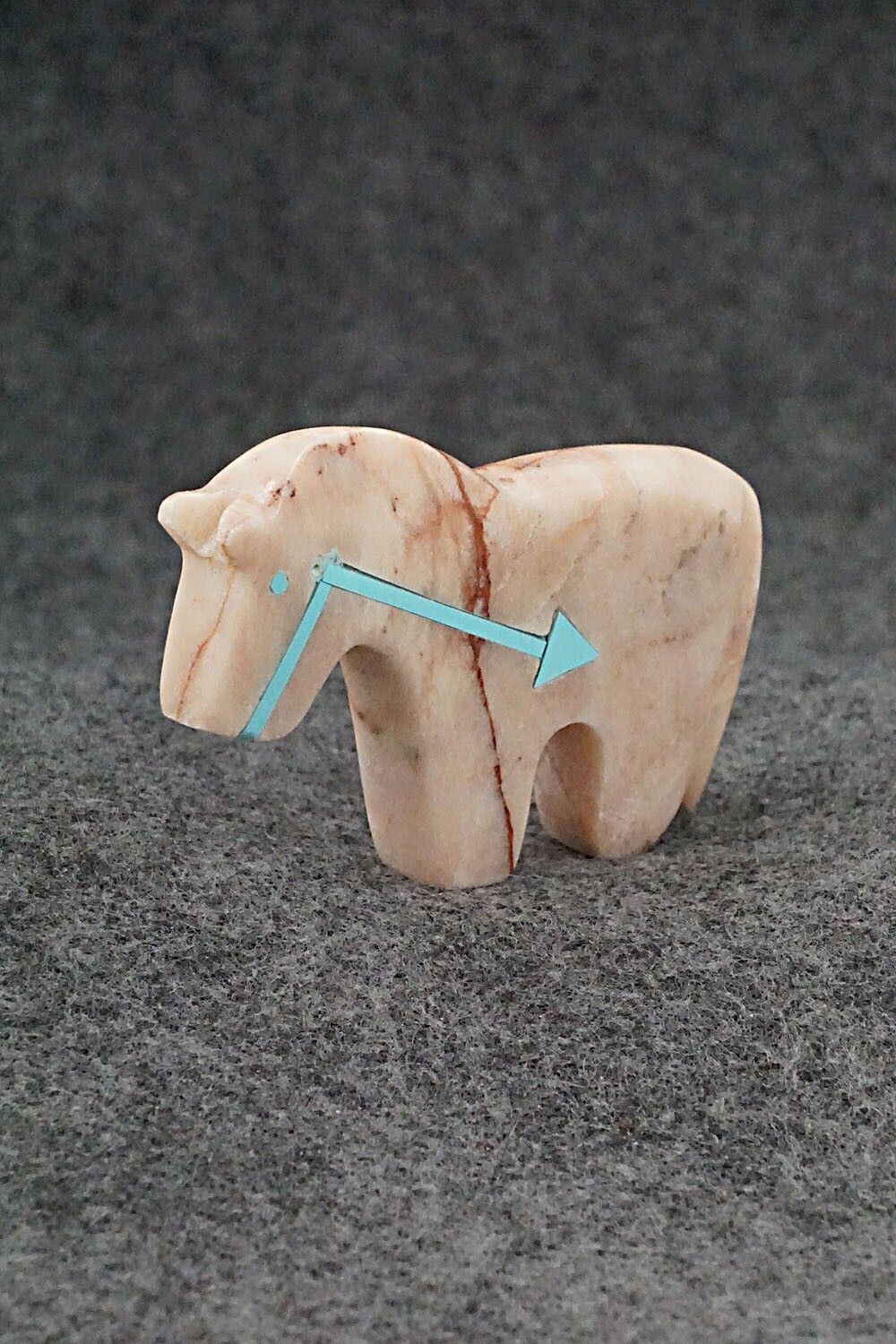 Horse Zuni Fetish Carving - Bernard Laiwakete