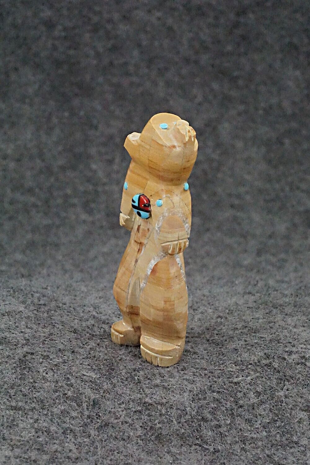Bear Zuni Fetish Carving - Danette Laate