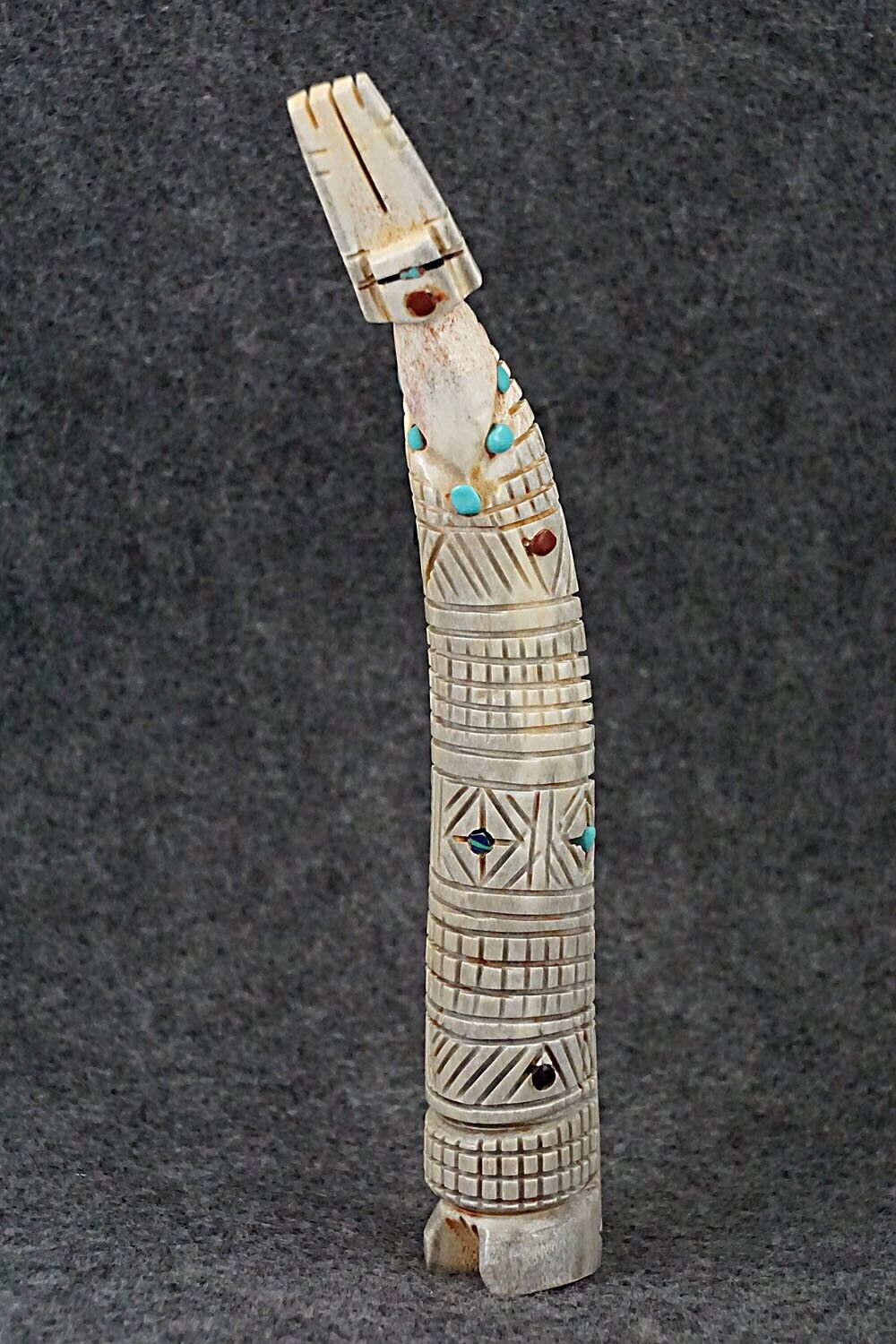 Corn Maiden Zuni Fetish Carving - Carl Etsate