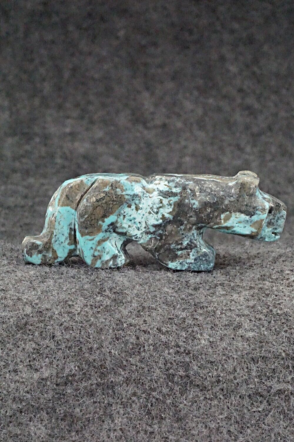 Mountain Lion Zuni Fetish Carving - Reynold Lunasee