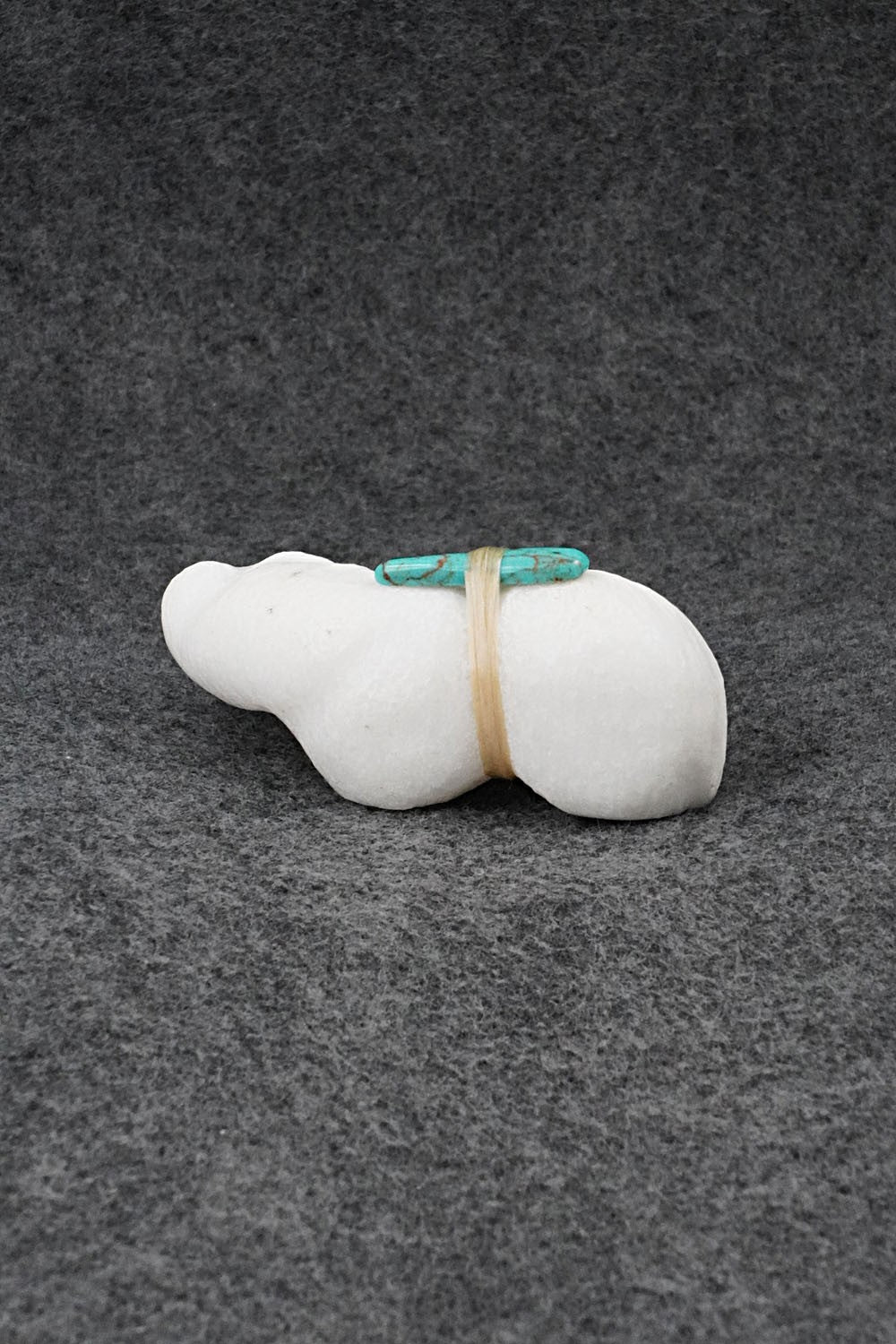 Bear Zuni Fetish Carving - Herb Halate
