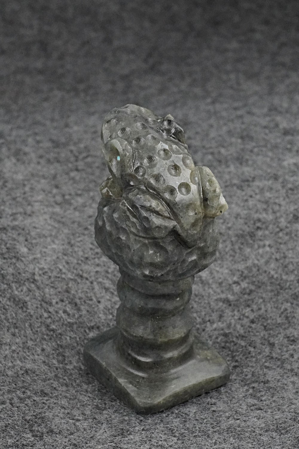Frog Zuni Fetish Carving - Tony Mackel
