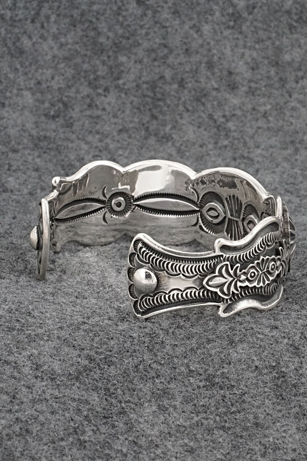 Turquoise & Sterling Silver Bracelet - Roland Dixson