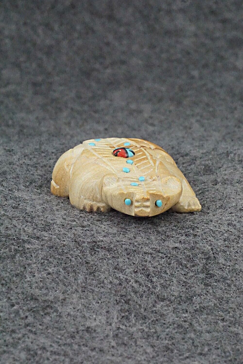 Badger Zuni Fetish Carving - Danette Laate