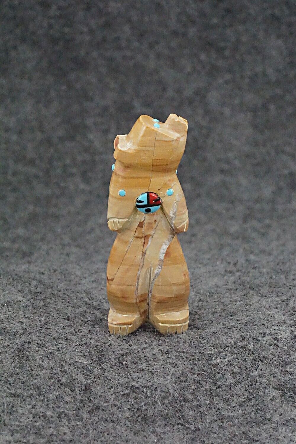 Bear Zuni Fetish Carving - Danette Laate