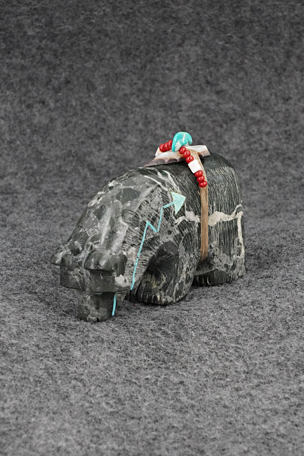 Bear Zuni Fetish Carving - Douglas Martza