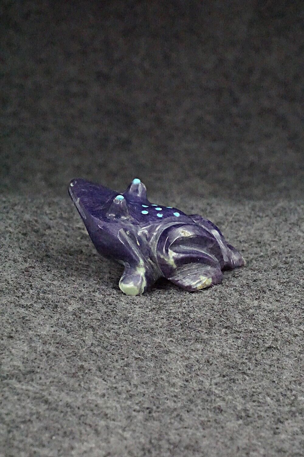 Frog Zuni Fetish Carving - Albert Livingston
