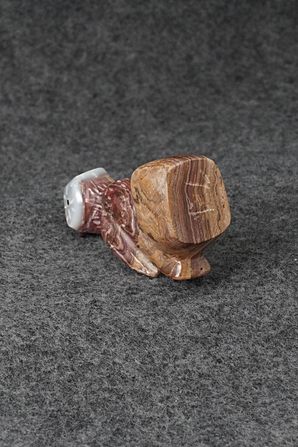 Owl Zuni Fetish Carving - Freddie Leekya