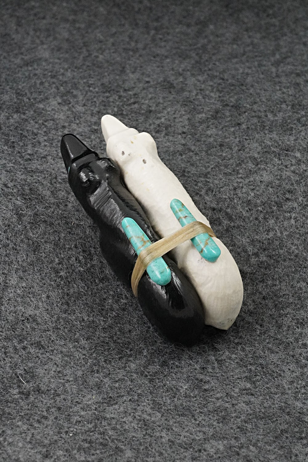 Bear Zuni Fetish Carving - Herbert Halate