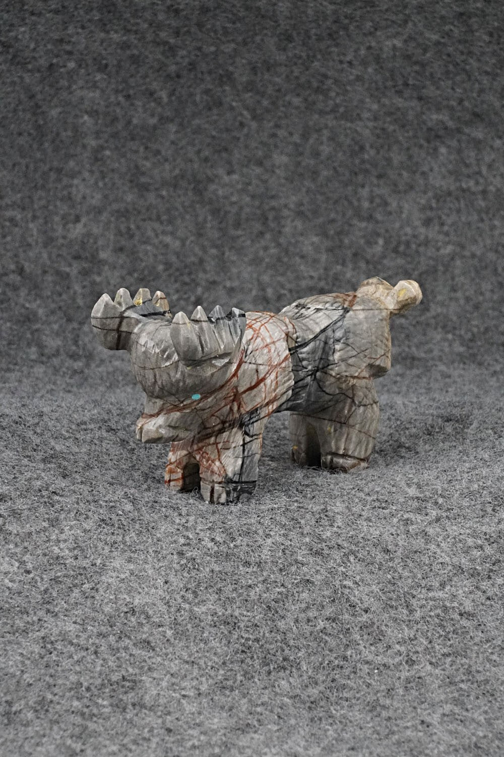 Deer Zuni Fetish Carving - Douglas Martza