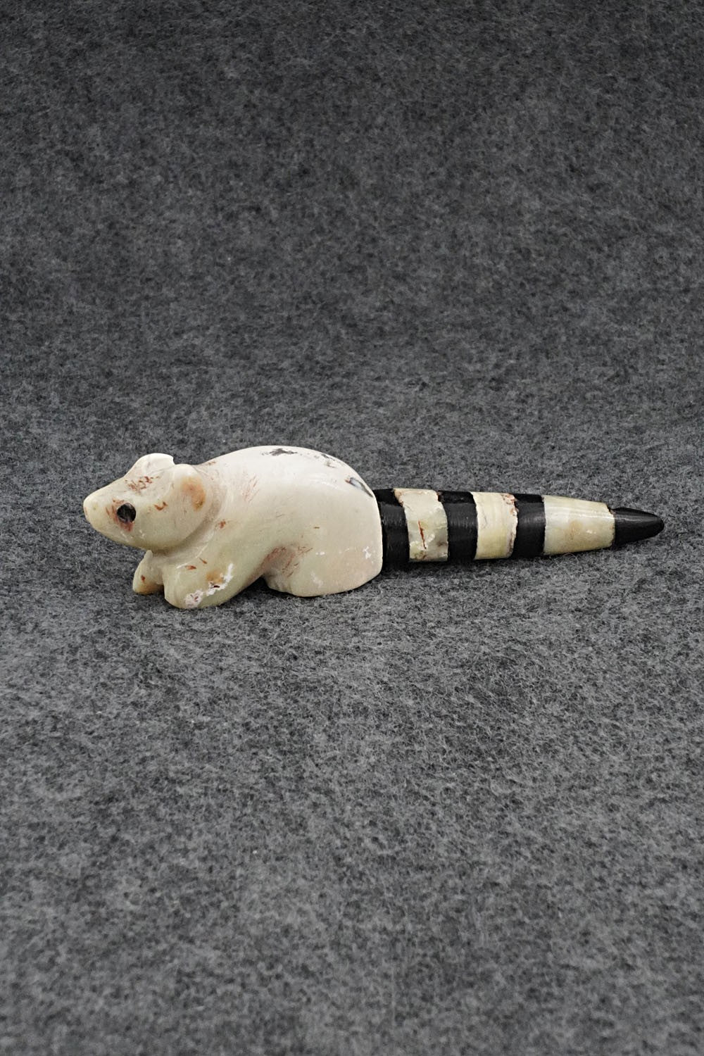Raccoon Zuni Fetish Carving - Justin Red Elk