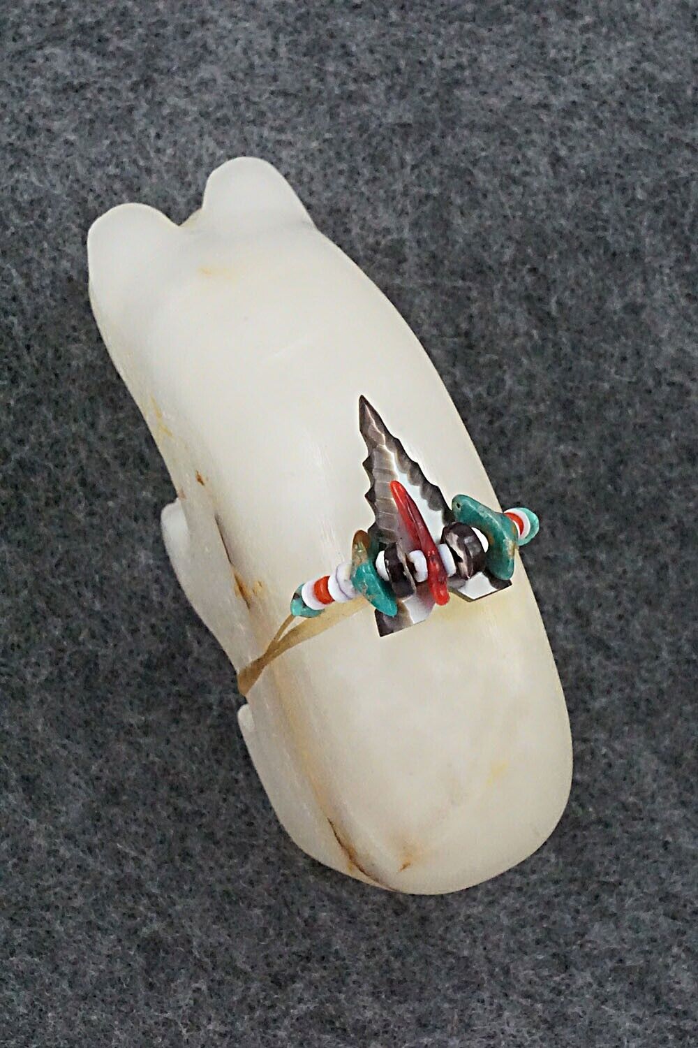 Bear Zuni Fetish Carving - Douglas Martza