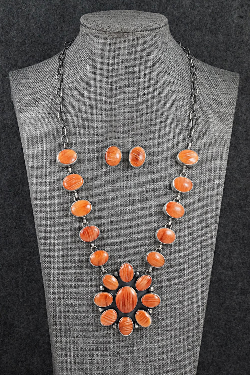 Spiny Oyster & Sterling Silver Necklace Set - Darrin Livingston