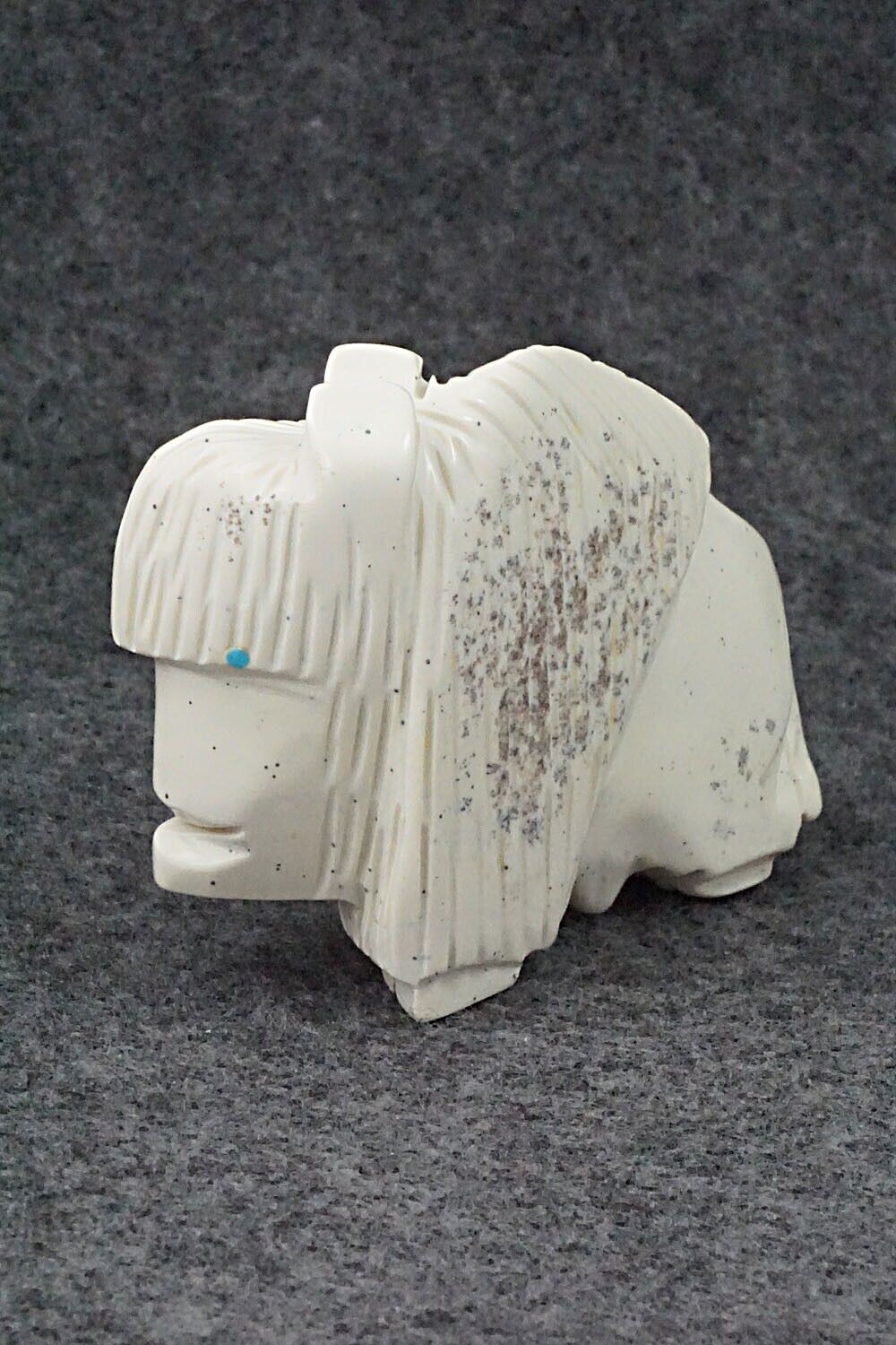 Buffalo Zuni Fetish Carving - Gilbert Lonjose