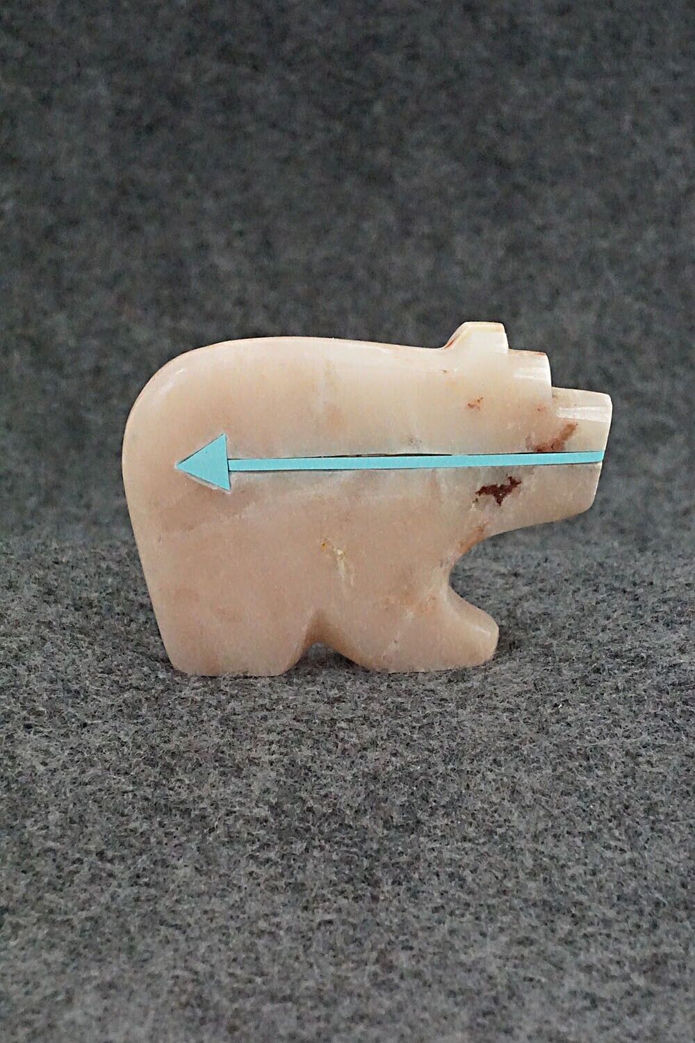 Bear Zuni Fetish Carving - Bernard Laiwakete