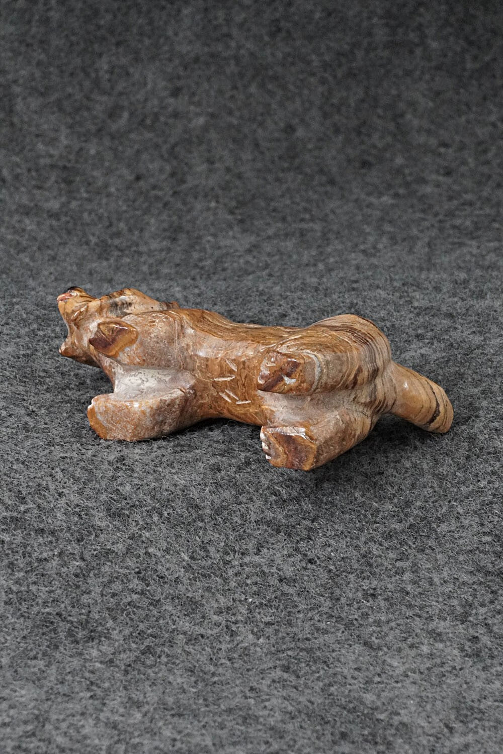 Bobcat Zuni Fetish Carving - Freddie Leekya